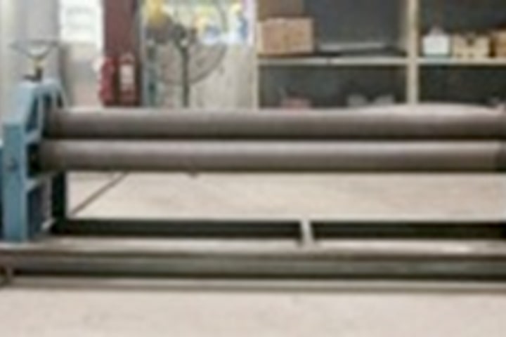 Plate rolling machine